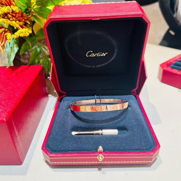 ✅Cartier Love Bracelet Rose Gold Size 17 - Picture 4 of 5